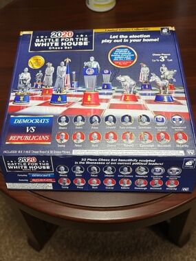 Battle for the White House Political Chess Set